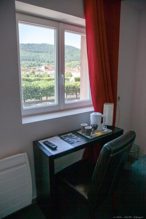 Hotel Bar Le Globe Saint-Die-des-Vosges Rom bilde
