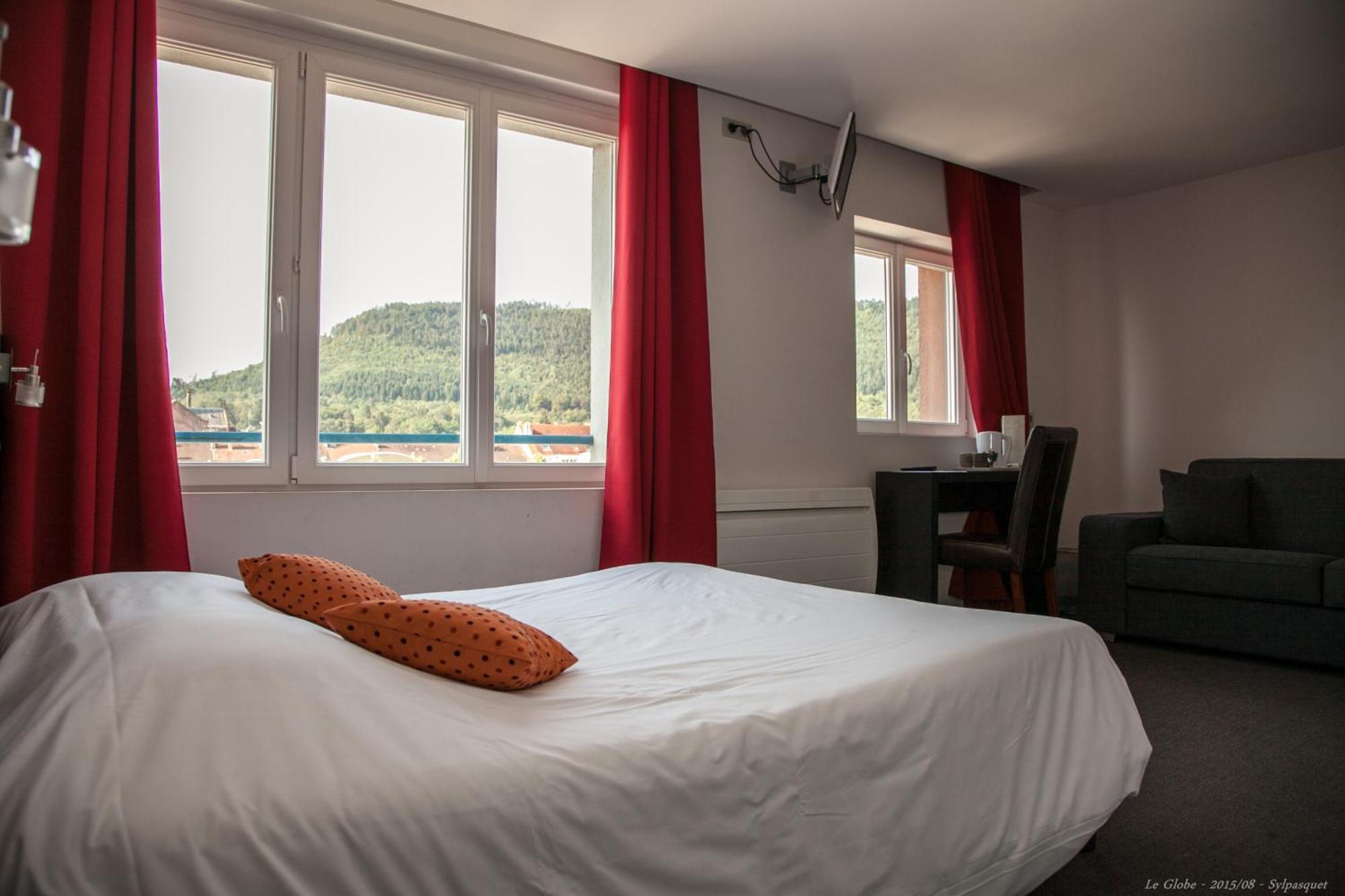 Hotel Bar Le Globe Saint-Die-des-Vosges Rom bilde