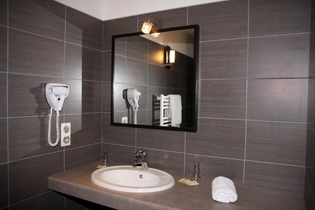 Hotel Bar Le Globe Saint-Die-des-Vosges Rom bilde